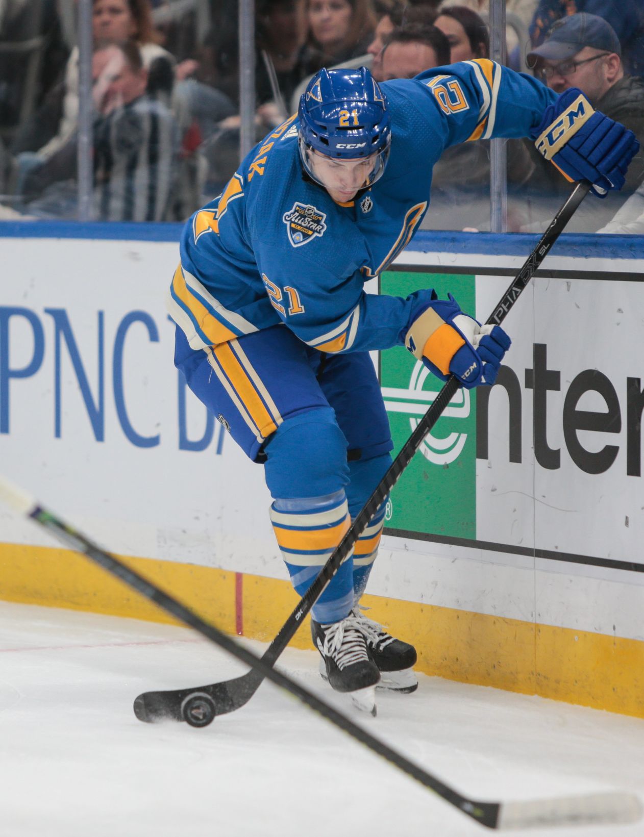 Blues take on Maple Leafs
